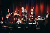 Bonita-Blues-Shacks_2022-02-11_030_Foto-Klaus-Manns.jpg : Bonita & The Blues Shacks, live in concert im Café Hahn am 11.02.2022, Bild 30/32