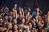Die-Toten-Aerzte_2019-08-01_053.jpg : Die Toten Ärzte live auf der Festung Ehrenbreitstein, Rheinpuls Festival, Koblenz am 01.08.2019, Bild 53/54