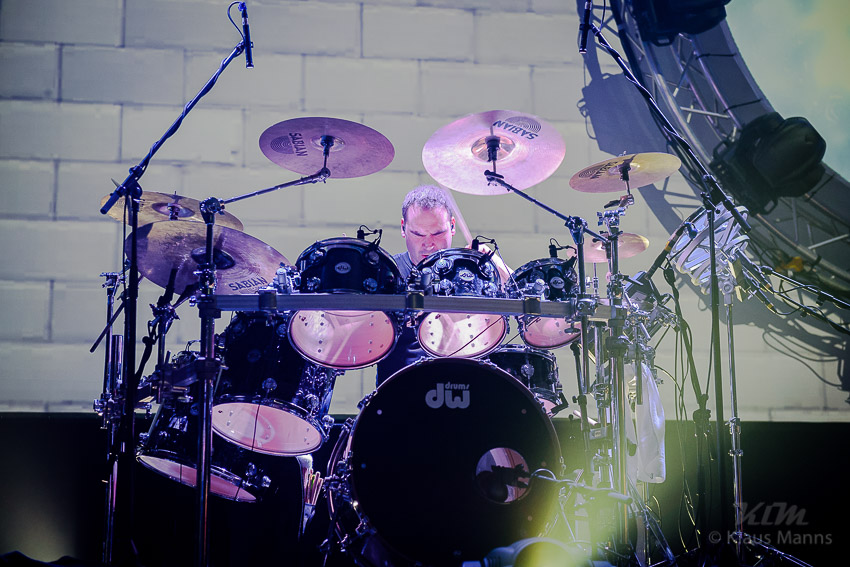 Echoes_2015-02-07_024.jpg : Echoes XL, performing Pink Floyd Premierenshow "Seer of Visions", Siegerlandhalle, Siegen 07.02.2015, Bild 25/43