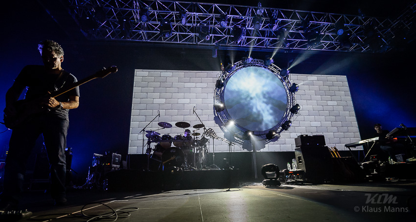 Echoes_2015-02-07_035.jpg : Echoes XL, performing Pink Floyd Premierenshow "Seer of Visions", Siegerlandhalle, Siegen 07.02.2015, Bild 36/43