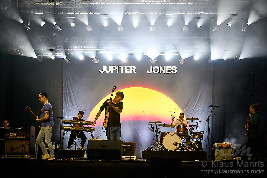 Jupiter-Jones_Koblenz_2021-08-19_009_Foto-Klaus-Manns.jpg : Jupiter Jones live Konzert am 19.08. 2021, Festung-Ehrenbreitstein, Koblenz, Bild 9/30