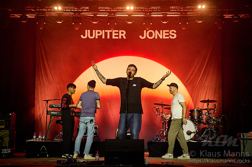 Jupiter-Jones_Koblenz_2021-08-19_030_Foto-Klaus-Manns.jpg : Jupiter Jones live Konzert am 19.08. 2021, Festung-Ehrenbreitstein, Koblenz, Bild 30/30