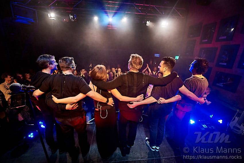 Mercy-Street_2019-03-08_facebook_Klaus-Manns_066.jpg : Mercy Street - A Tribute to Peter Gabriel, live Konzert in der Harmonie Bonn am 08.02.2019, Bild 66/70