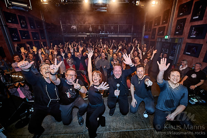Mercy-Street_2019-03-08_facebook_Klaus-Manns_067.jpg : Mercy Street - A Tribute to Peter Gabriel, live Konzert in der Harmonie Bonn am 08.02.2019, Bild 67/70