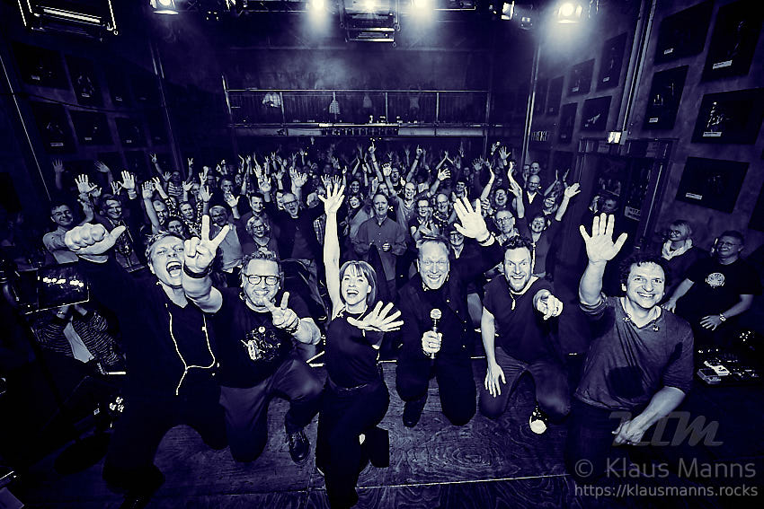 Mercy-Street_2019-03-08_facebook_Klaus-Manns_068.jpg : Mercy Street - A Tribute to Peter Gabriel, live Konzert in der Harmonie Bonn am 08.02.2019, Bild 68/70