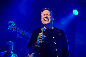 Mercy-Street_2019-03-08_facebook_Klaus-Manns_024.jpg : Mercy Street - A Tribute to Peter Gabriel, live Konzert in der Harmonie Bonn am 08.02.2019, Bild 24/70