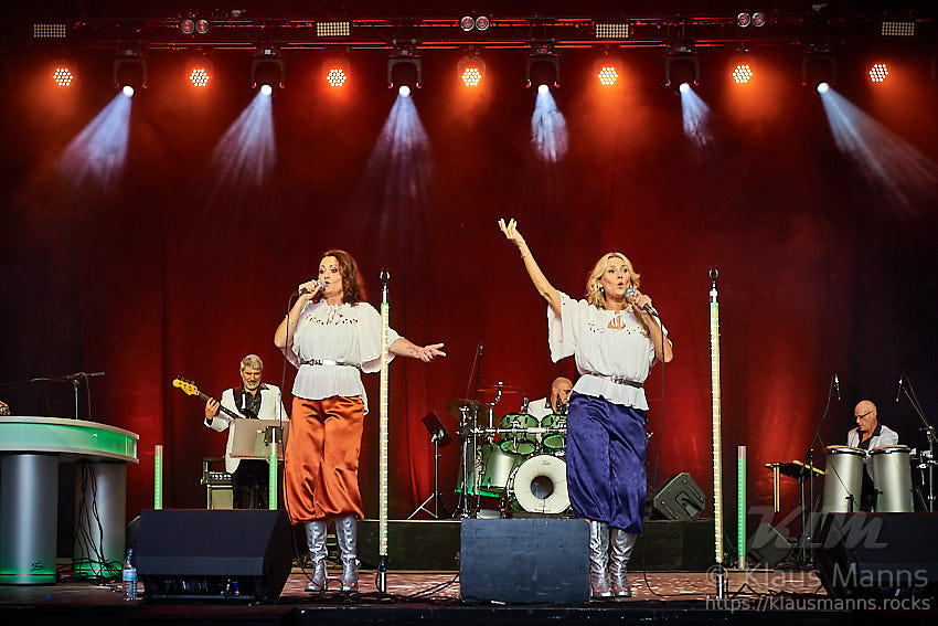One-Night-With-ABBA_2021-09-02_027_Foto-Klaus-Manns.jpg : One Night With ABBA beim Rheinpuls Festival am 02.09.2021, Festung-Ehrenbreitstein, Koblenz, Bild 10/50