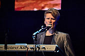 Still_Collins_Sydney_Youngblood_2019-11-23_011.jpg : Still Collins Jahresabschlusskonzert 2019 mit Sydney Youngblood und Bläser-Besetzung am 23.11.2019 in der Stadthalle Troisdorf., Bild 10/64