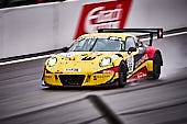 VLN-2019_online_006.jpg : Rennsituation VLN Langstreckenmeisterschaft Nürburgring Nordschleife, Saison 2019, Fotograf Klaus Manns, Bild 6/22