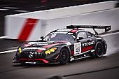 VLN-2019_online_008.jpg : Rennsituation VLN Langstreckenmeisterschaft Nürburgring Nordschleife, Saison 2019, Fotograf Klaus Manns, Bild 8/22