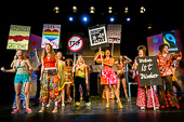 HAIR_Schlosstheater-Neuwied_2016-09-04_020.jpg :  Musical Hair am Schlosstheater Neuwied, Spielzeit 2016/2017, Bild 20/50