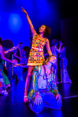 HAIR_Schlosstheater-Neuwied_2016-09-04_029.jpg :  Musical Hair am Schlosstheater Neuwied, Spielzeit 2016/2017, Bild 29/50