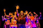 HAIR_Schlosstheater-Neuwied_2016-09-04_031.jpg :  Musical Hair am Schlosstheater Neuwied, Spielzeit 2016/2017, Bild 31/50